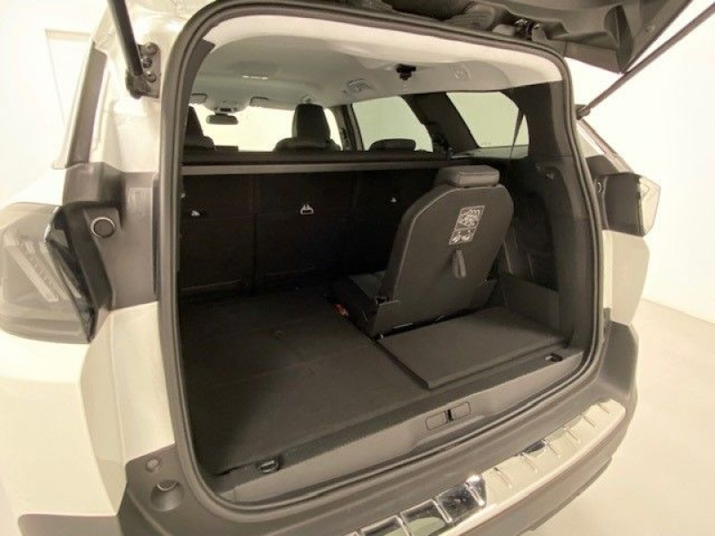 Photo 23 de l'offre de PEUGEOT 5008 1.2 PURETECH 130CH S&S ALLURE PACK à 27490€ chez e-Vago