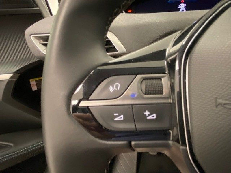Photo 15 de l'offre de PEUGEOT 5008 1.2 PURETECH 130CH S&S ALLURE PACK à 27490€ chez e-Vago