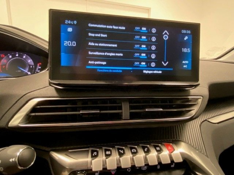 Photo 11 de l'offre de PEUGEOT 5008 1.2 PURETECH 130CH S&S ALLURE PACK à 27490€ chez e-Vago