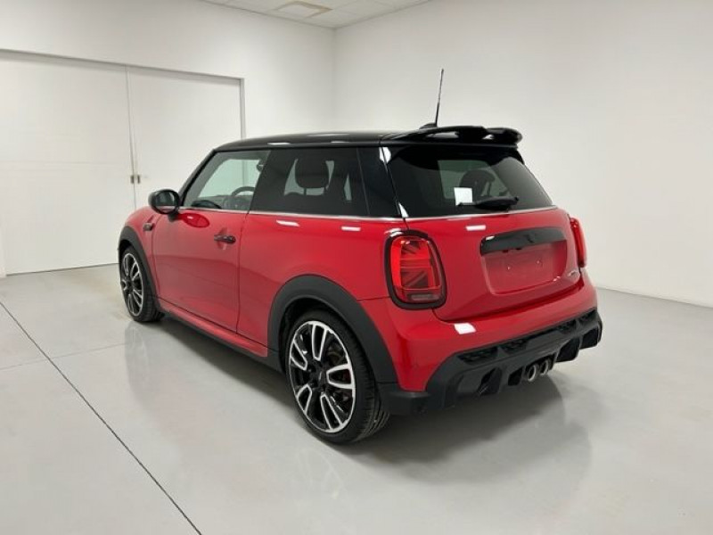 Photo 2 de l'offre de MINI MINI JOHN COOPER WORKS 231CH BVA8 + JA18 + CAM + CUIR à 34490€ chez e-Vago