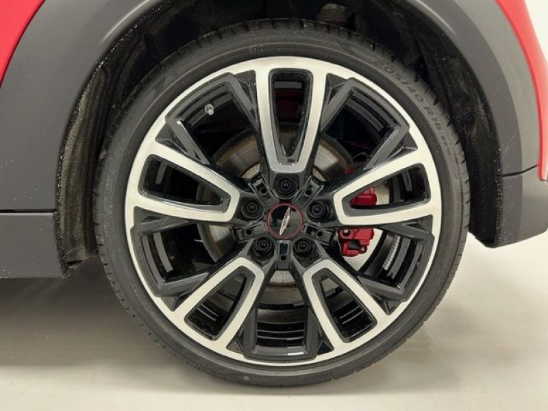 Photo 21 de l'offre de MINI MINI JOHN COOPER WORKS 231CH BVA8 + JA18 + CAM + CUIR à 34490€ chez e-Vago