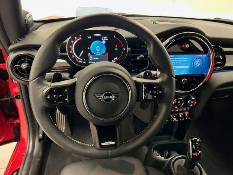 Photo 9 de l'offre de MINI MINI JOHN COOPER WORKS 231CH BVA8 + JA18 + CAM + CUIR à 34490€ chez e-Vago