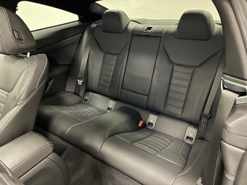 Photo 12 de l'offre de BMW SERIE 4 COUPE (G22) 420IA 184CH M SPORT + TO + SIEGE ELEC. + CAM à 42990€ chez e-Vago