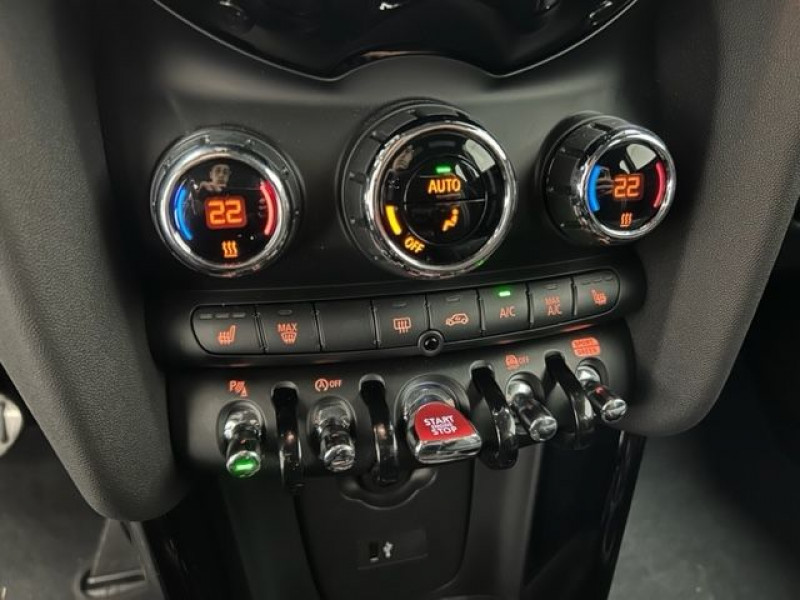 Photo 12 de l'offre de MINI MINI COOPER S 192CH JOHN COOPER WORKS BVA7 à 23490€ chez e-Vago