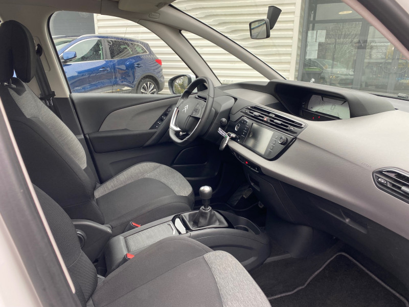 Photo 4 de l'offre de CITROEN C4 Picasso 5 Places 1.2 PureTech 130ch Confort S&S à 9990€ chez AA automobiles