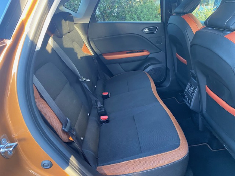 Photo 5 de l'offre de RENAULT Captur 1.3 TCe 130ch FAP Intens à 15990€ chez AA automobiles