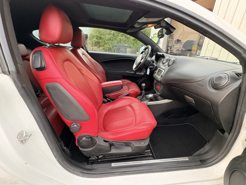 Photo 4 de l'offre de ALFA ROMEO Mito 0.9 Twin Air 105ch Super Stop&Start à 7990€ chez AA automobiles