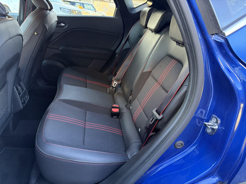 Photo 5 de l'offre de RENAULT Captur 1.6 E-Tech hybride 145ch RS Line à 17990€ chez AA automobiles