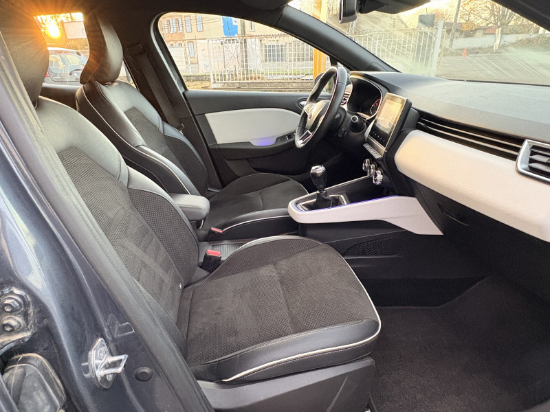 Photo 4 de l'offre de RENAULT Clio V 1.0 TCe 100ch Intens GPL à 13990€ chez AA automobiles