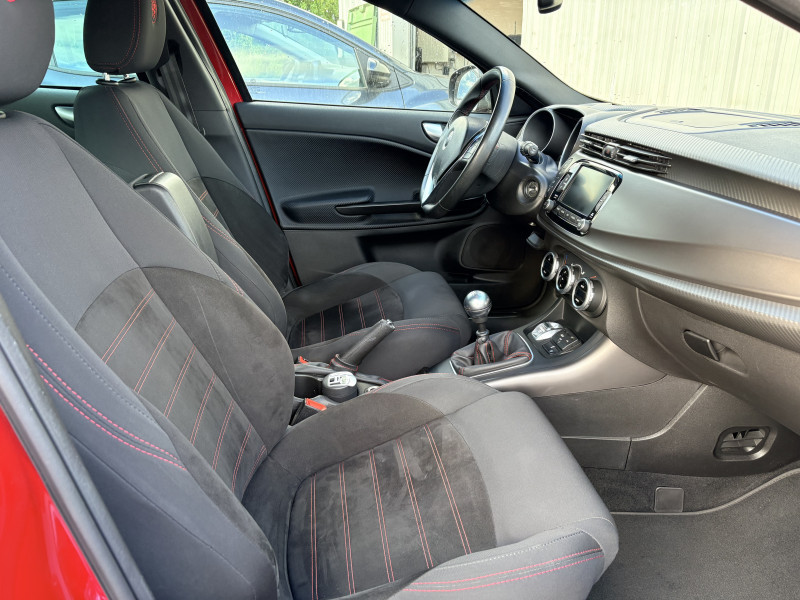 Photo 4 de l'offre de ALFA ROMEO Giullietta 1.4 TB MultiAir 150ch Super Stop&Start à 11990€ chez AA automobiles