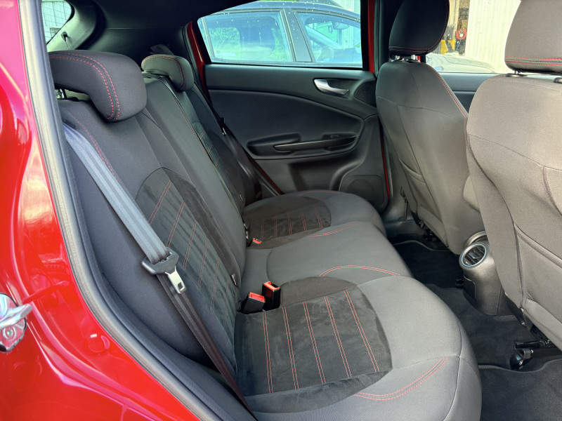 Photo 5 de l'offre de ALFA ROMEO Giullietta 1.4 TB MultiAir 150ch Super Stop&Start à 11990€ chez AA automobiles