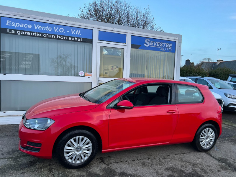 Volkswagen GOLF VII 1.2 TSI 85CH BLUEMOTION TECHNOLOGY TRENDLINE 3P (MOTEUR NEUF VOLKSWAGEN 0KM) Essence ROUGE Occasion à vendre