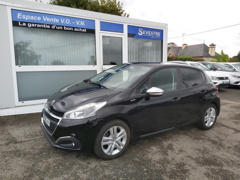 Peugeot 208 1.2 PURETECH 110CH ALLURE S&S 5P (COURROIE CHANGEE) Essence NOIR Occasion à vendre
