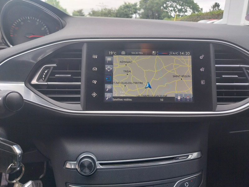 Photo 8 de l'offre de PEUGEOT 308 1.2 PURETECH 110CH ACCESS BUSINESS S&S 5P (COURROIE CHANGEE) à 8990€ chez Sevestre Automobiles