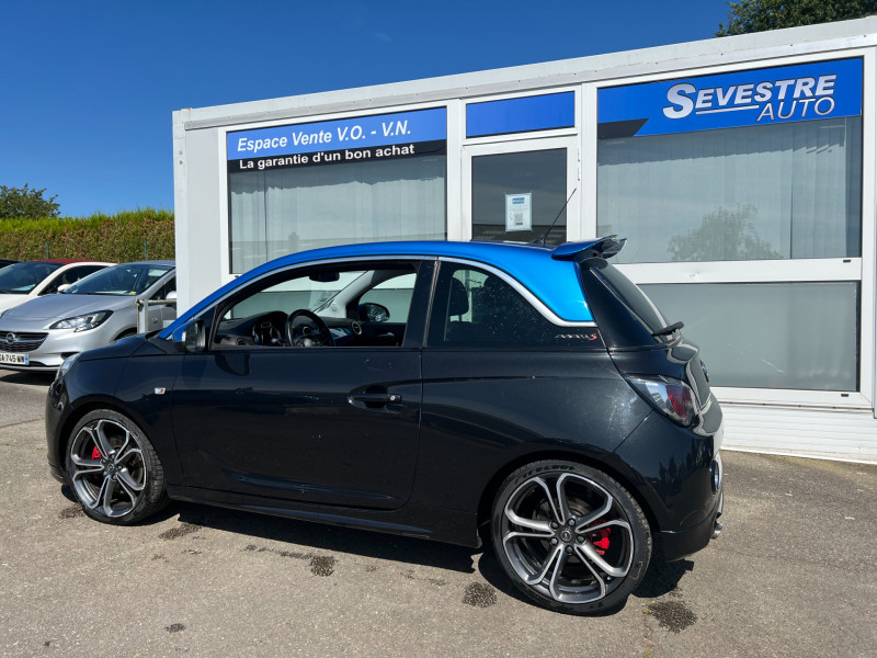 Photo 4 de l'offre de OPEL ADAM ROCKS 1.4 TURBO ECOTEC 150CH S START/STOP à 9490€ chez Sevestre Automobiles
