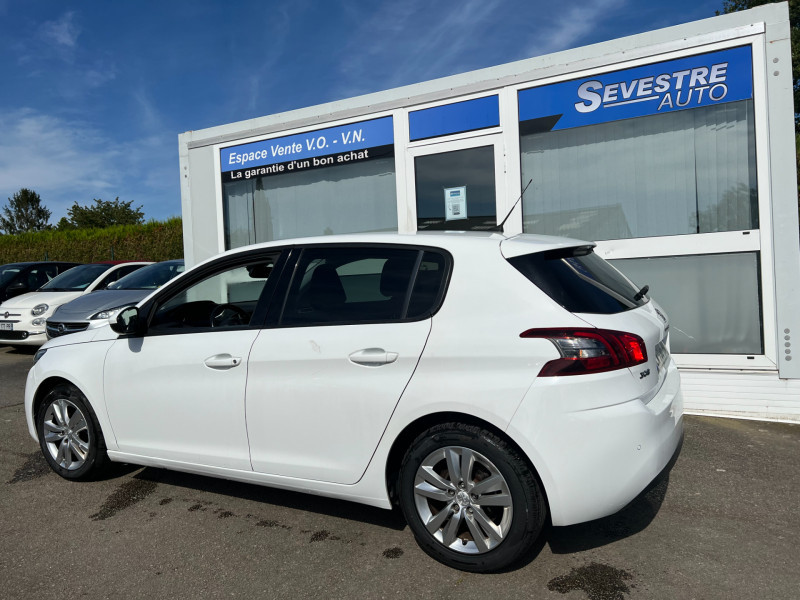 Photo 4 de l'offre de PEUGEOT 308 1.2 PURETECH 110CH E6.C S&S ACTIVE (COURROIE CHANGEE) à 9490€ chez Sevestre Automobiles