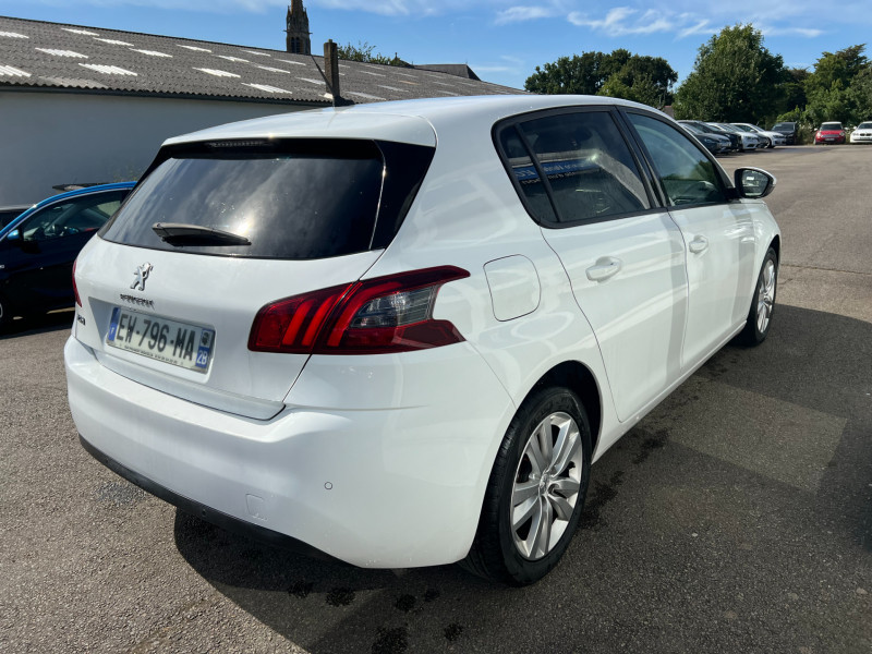 Photo 3 de l'offre de PEUGEOT 308 1.2 PURETECH 110CH E6.C S&S ACTIVE (COURROIE CHANGEE) à 9490€ chez Sevestre Automobiles