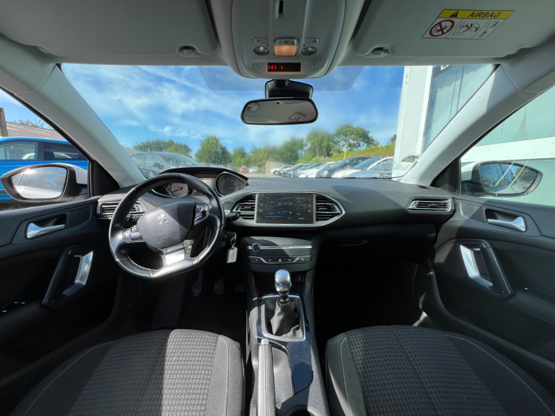 Photo 7 de l'offre de PEUGEOT 308 1.2 PURETECH 110CH E6.C S&S ACTIVE (COURROIE CHANGEE) à 9490€ chez Sevestre Automobiles