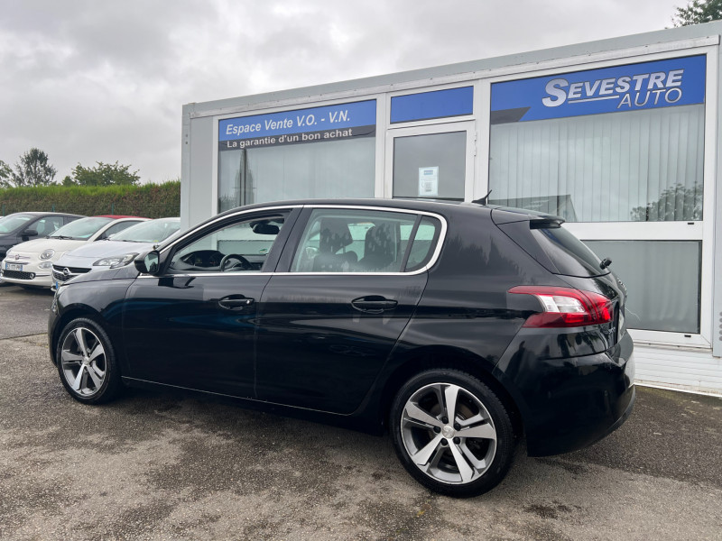Photo 4 de l'offre de PEUGEOT 308 1.2 PURETECH 130CH ALLURE S&S 5P (COURROIE CHANGEE) à 8990€ chez Sevestre Automobiles
