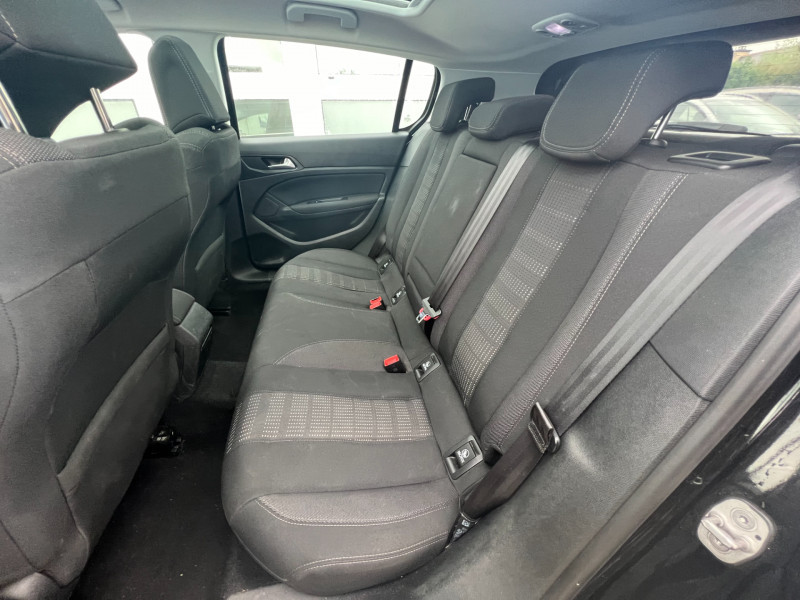 Photo 6 de l'offre de PEUGEOT 308 1.2 PURETECH 130CH ALLURE S&S 5P (COURROIE CHANGEE) à 8990€ chez Sevestre Automobiles