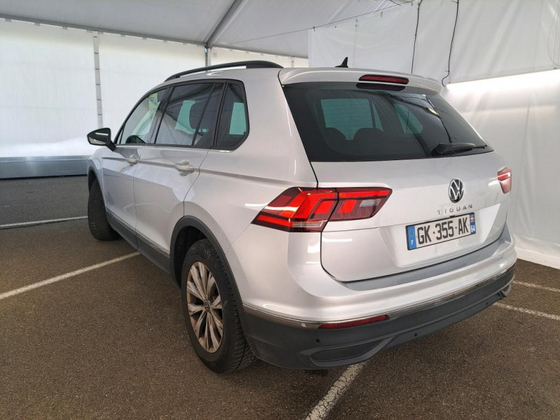 Photo 2 de l'offre de VOLKSWAGEN TIGUAN 2.0 TDI 150CH LIFE BUSINESS DSG7 à 29490€ chez Sevestre Automobiles