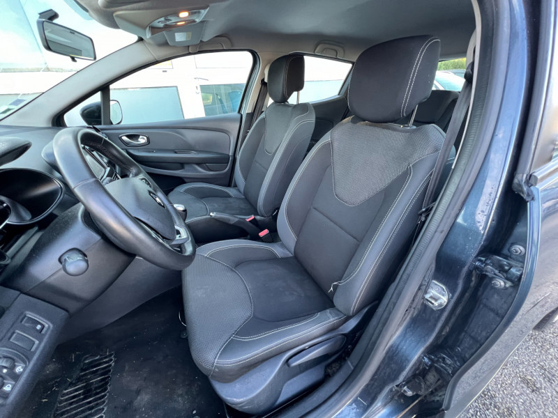 Photo 5 de l'offre de RENAULT CLIO IV 0.9 TCE 90CH ENERGY ZEN 5P à 8990€ chez Sevestre Automobiles