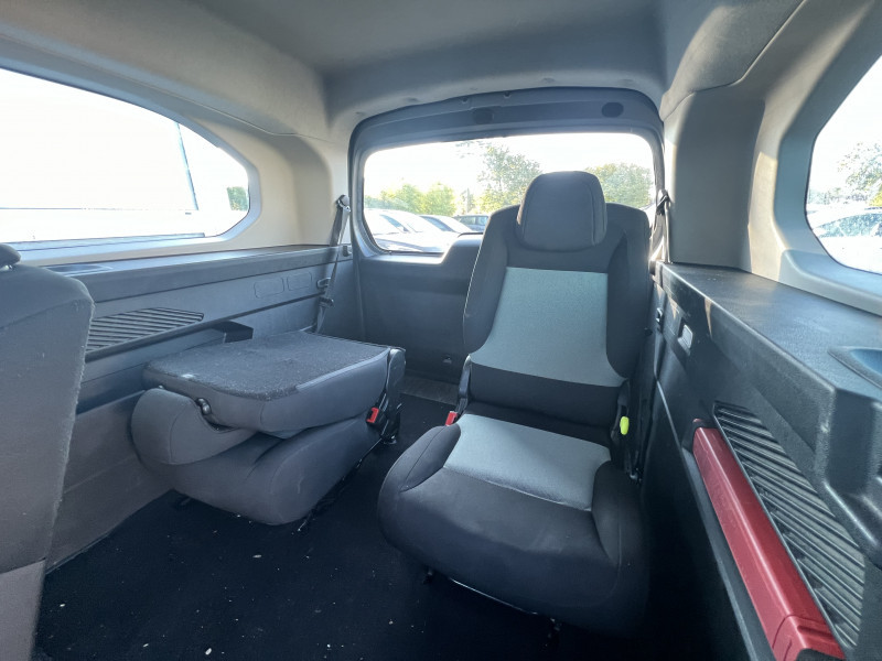 Photo 7 de l'offre de CITROEN BERLINGO XL BLUEHDI 100CH LIVE à 19490€ chez Sevestre Automobiles