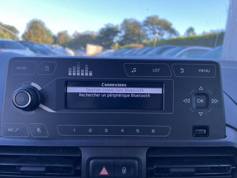 Photo 10 de l'offre de CITROEN BERLINGO XL BLUEHDI 100CH LIVE à 19490€ chez Sevestre Automobiles
