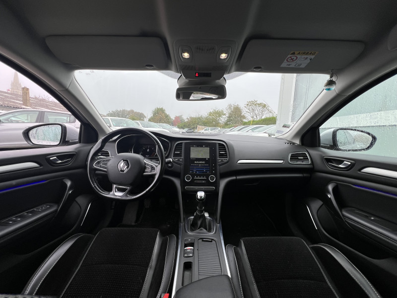 Photo 8 de l'offre de RENAULT MEGANE IV ESTATE 1.5 BLUE DCI 115CH INTENS à 14490€ chez Sevestre Automobiles