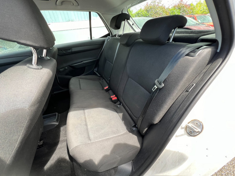Photo 7 de l'offre de SKODA FABIA 1.0 MPI 60CH ACTIVE à 7490€ chez Sevestre Automobiles