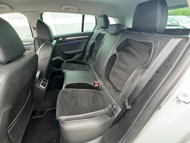 Photo 7 de l'offre de RENAULT MEGANE IV ESTATE 1.5 BLUE DCI 115CH INTENS à 14490€ chez Sevestre Automobiles