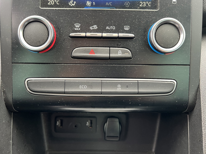 Photo 12 de l'offre de RENAULT MEGANE IV ESTATE 1.5 BLUE DCI 115CH INTENS à 14490€ chez Sevestre Automobiles