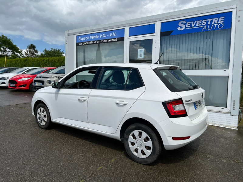 Photo 5 de l'offre de SKODA FABIA 1.0 MPI 60CH ACTIVE à 7490€ chez Sevestre Automobiles