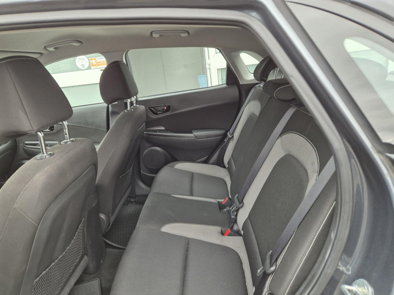 Photo 7 de l'offre de HYUNDAI KONA 1.6 GDI 141CH HYBRID BUSINESS DCT-6 à 13990€ chez Sevestre Automobiles