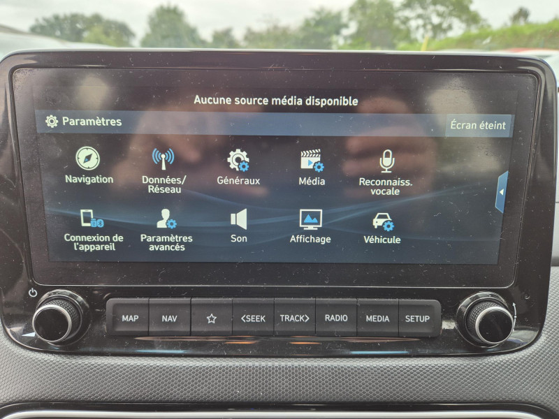 Photo 12 de l'offre de HYUNDAI KONA 1.6 GDI 141CH HYBRID BUSINESS DCT-6 à 13990€ chez Sevestre Automobiles