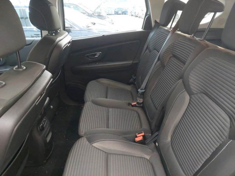 Photo 5 de l'offre de RENAULT GRAND SCENIC IV 1.5 DCI 110CH ENERGY BUSINESS 7 PLACES à 16990€ chez Sevestre Automobiles