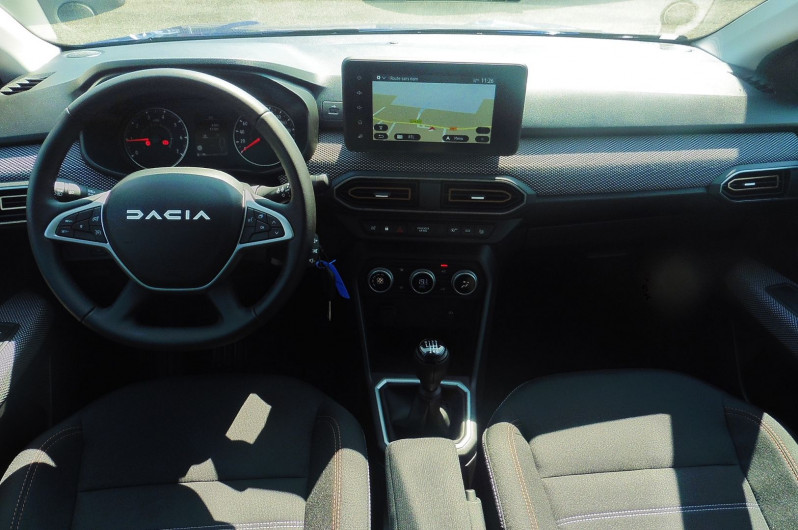 Photo 4 de l'offre de DACIA SANDERO +GPS RADARS AV 1.0 TCE 90CH STEPWAY EXPRESSION -24 à 18980€ chez CSVO