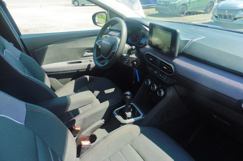 Photo 5 de l'offre de DACIA SANDERO +GPS RADARS AV 1.0 TCE 90CH STEPWAY EXPRESSION -24 à 18980€ chez CSVO