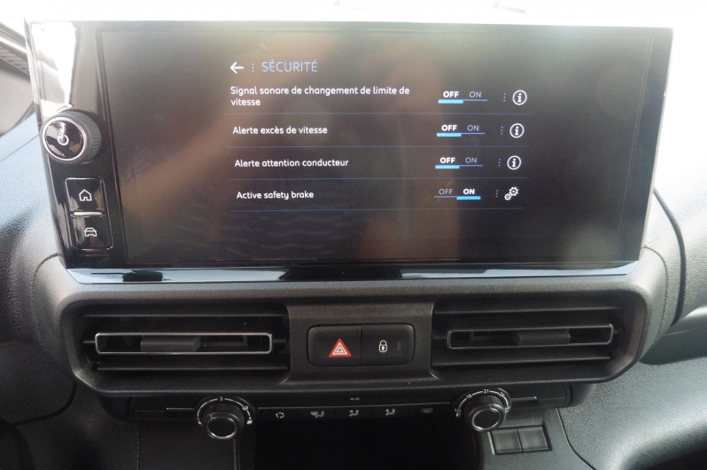 Photo 6 de l'offre de PEUGEOT PARTNER 17 300 HT M 650KG BLUEHDI 100CH S&S à 20760€ chez CSVO