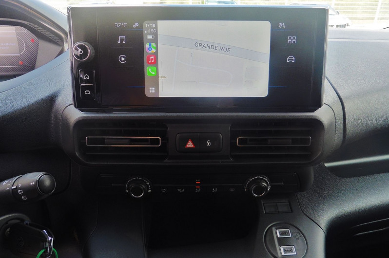 Photo 8 de l'offre de PEUGEOT PARTNER 17 300 HT M 650KG BLUEHDI 100CH S&S à 20760€ chez CSVO