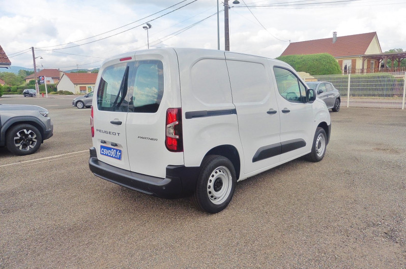 Photo 16 de l'offre de PEUGEOT PARTNER 17 300 HT M 650KG BLUEHDI 100CH S&S à 20760€ chez CSVO