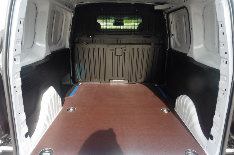 Photo 15 de l'offre de PEUGEOT PARTNER 17 300 HT M 650KG BLUEHDI 100CH S&S à 20760€ chez CSVO