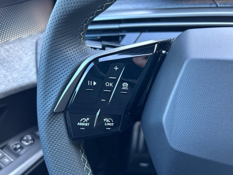 Photo 9 de l'offre de PEUGEOT 5008 HYBRID 145CH GT E-DCS6 à 36980€ chez CSVO