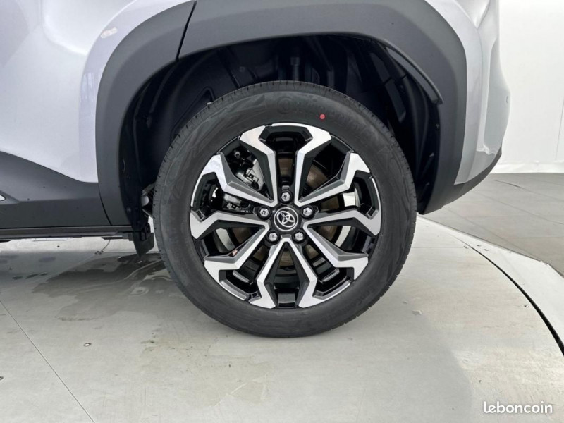 Photo 17 de l'offre de TOYOTA YARIS CROSS HYBRIDE 1.5 116HP 2WD ACTIVE PLUS à 26990€ chez CSVO