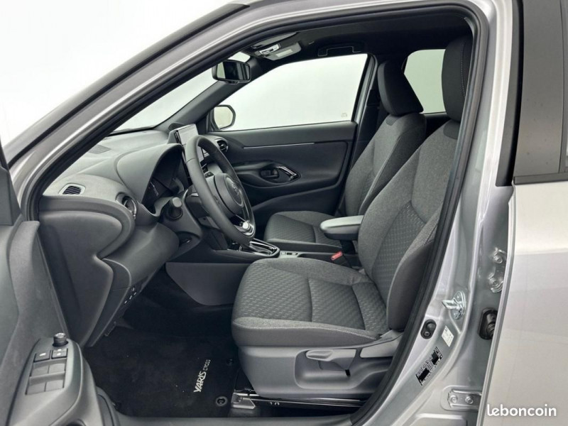 Photo 3 de l'offre de TOYOTA YARIS CROSS HYBRIDE 1.5 116HP 2WD ACTIVE PLUS à 26990€ chez CSVO