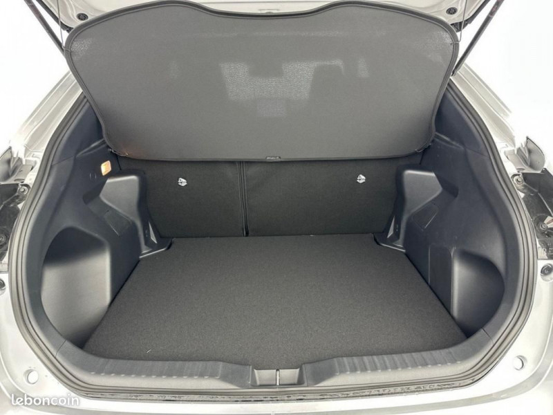Photo 15 de l'offre de TOYOTA YARIS CROSS HYBRIDE 1.5 116HP 2WD ACTIVE PLUS à 26990€ chez CSVO