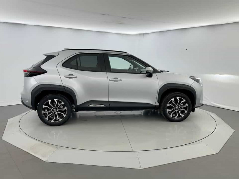 Photo 13 de l'offre de TOYOTA YARIS CROSS HYBRIDE 1.5 116HP 2WD ACTIVE PLUS à 26990€ chez CSVO
