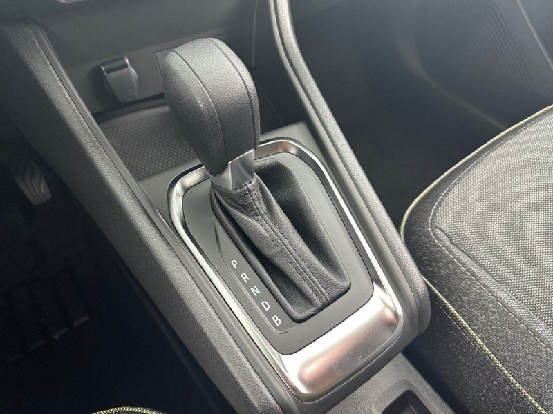 Photo 9 de l'offre de RENAULT CAPTUR II 1.6 E-TECH FULL HYBRID 145CH TECHNO à 29480€ chez CSVO