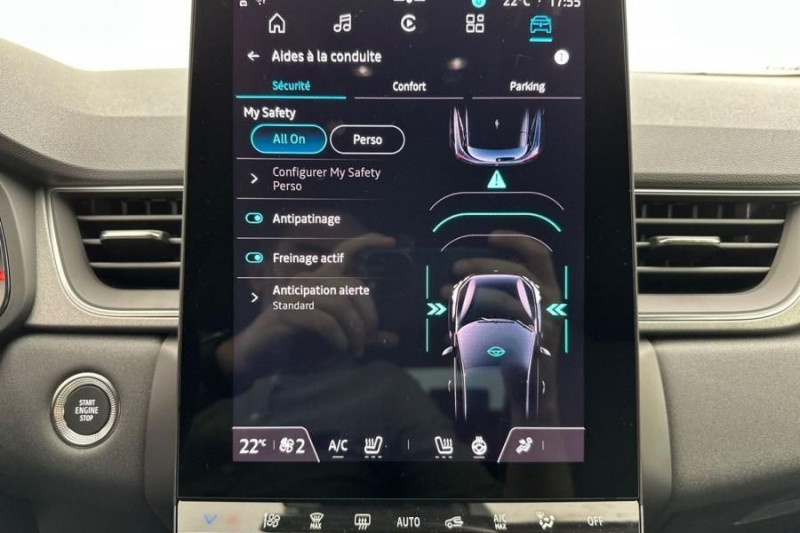 Photo 8 de l'offre de RENAULT CAPTUR II 1.3 TCE MILD HYBRID 160CH TECHNO EDC à 26990€ chez CSVO