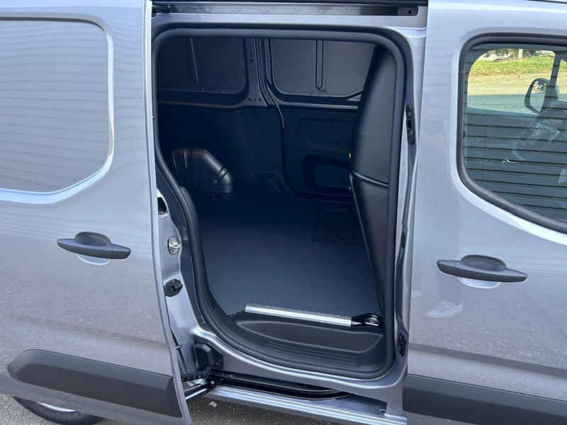 Photo 20 de l'offre de CITROEN BERLINGO VAN XL 950KG BLUEHDI 130CH S&S EAT8 à 26380€ chez CSVO